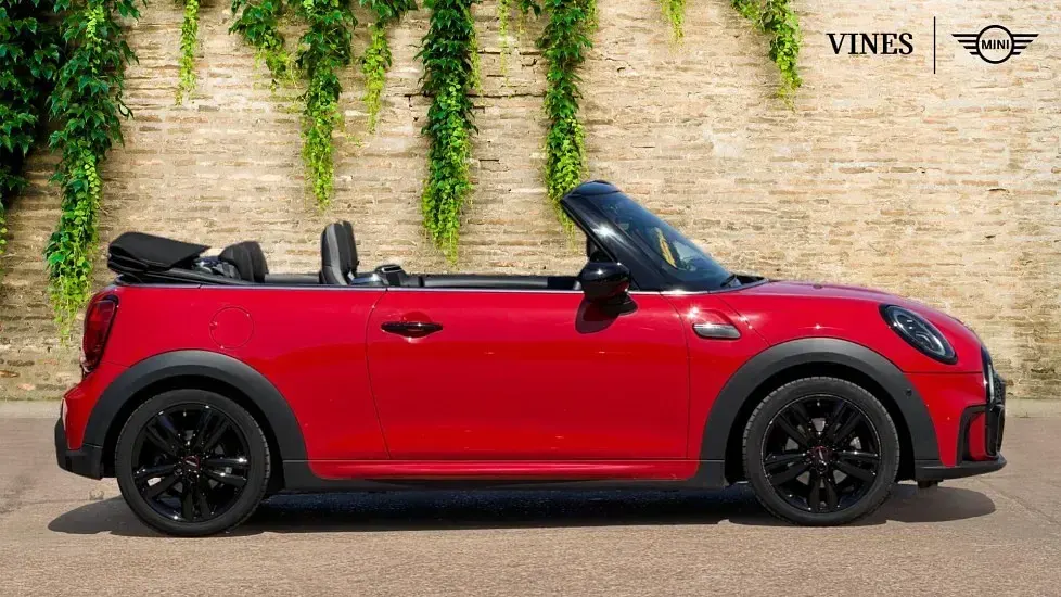 Used Mini Cooper Cabriolet Sport 134 HP (98 kW) 2023 Red Cabriolet