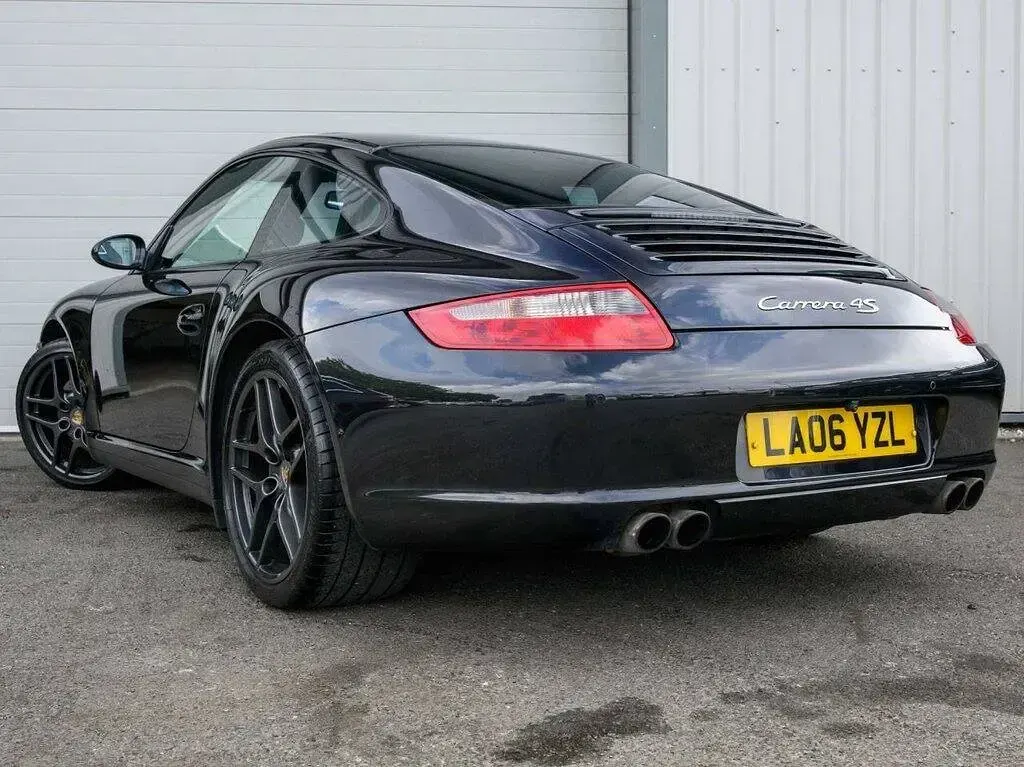 Used Porsche 911 Carrera 4S 350 HP (257 kW) 2006 Black Coupe