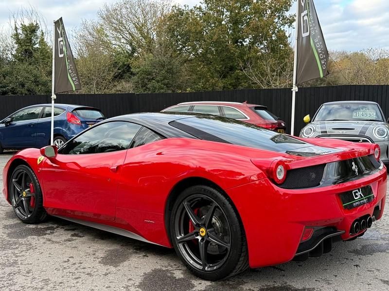 Used Ferrari 458 570 HP (419 kW) 2013 Red Coupe