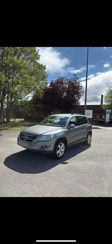 Grey Used 2009 VW Tiguan SUV | £3,200 (Super price) - Image 1/4