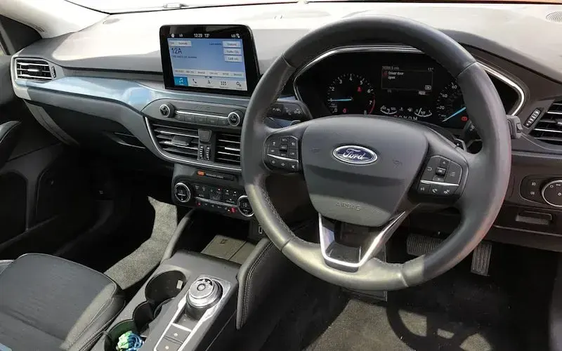 Used Ford Focus Active X 150 HP (110 kW) 2019 Orange Hatchback