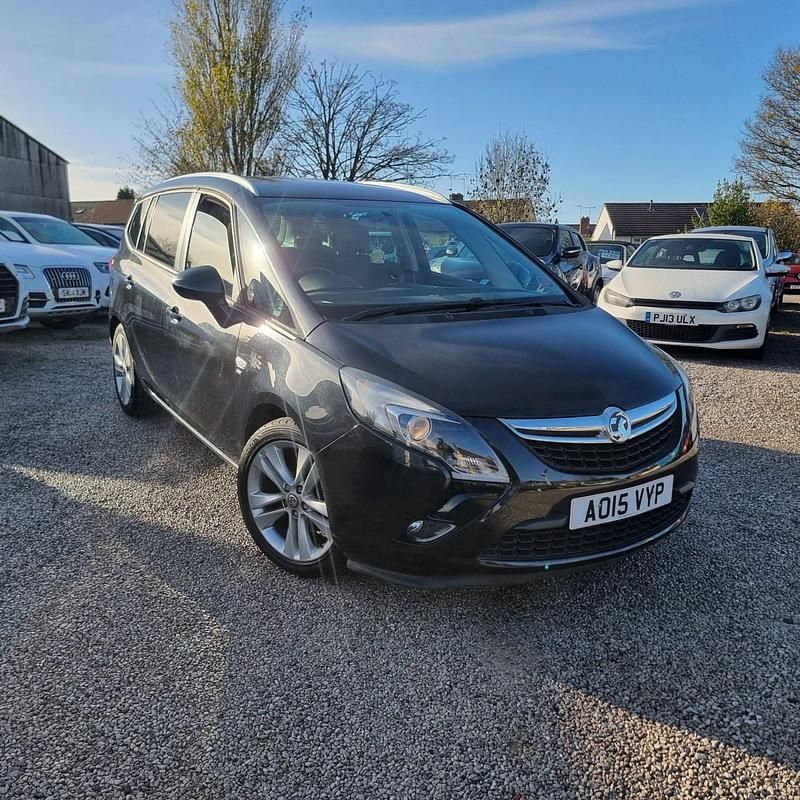 Black Used 2015 Vauxhall Zafira SRi MPV | £4,999 (Fair price) - Image 1/4