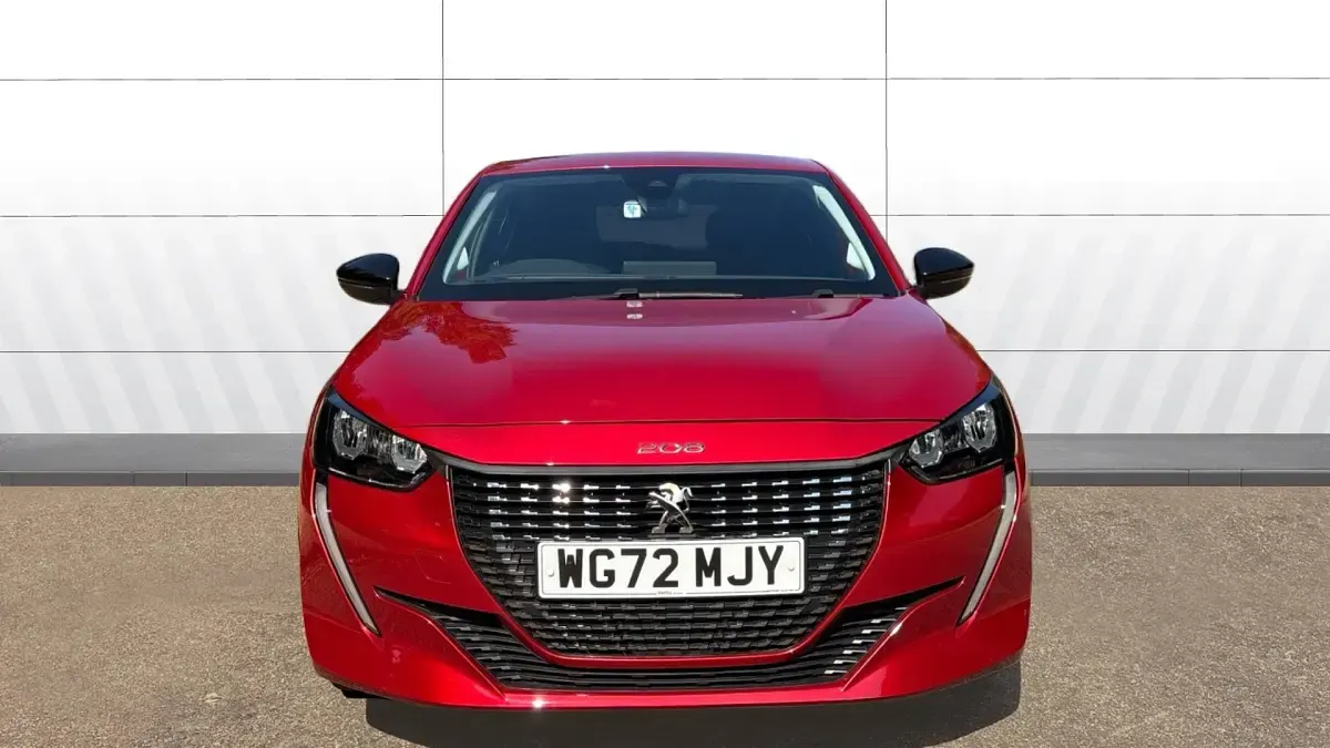 Used Peugeot 208 Allure+ 131 HP (96 kW) 2022 Red Hatchback