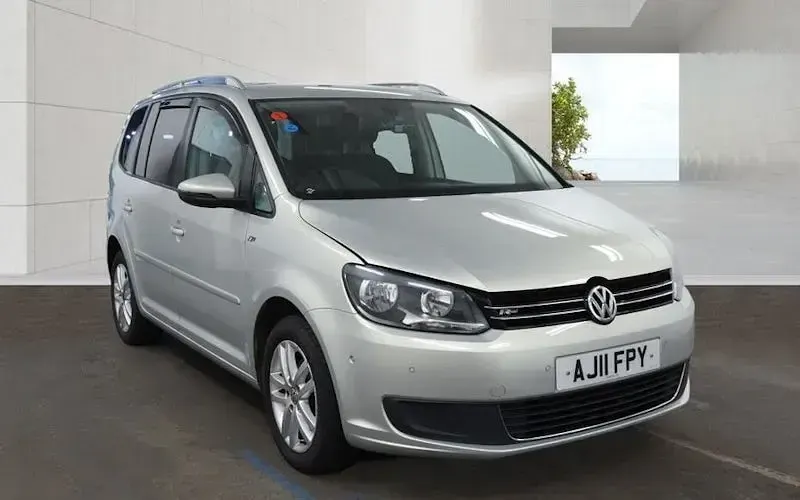 Used VW Touran SE 105 HP (77 kW) 2013 MPV