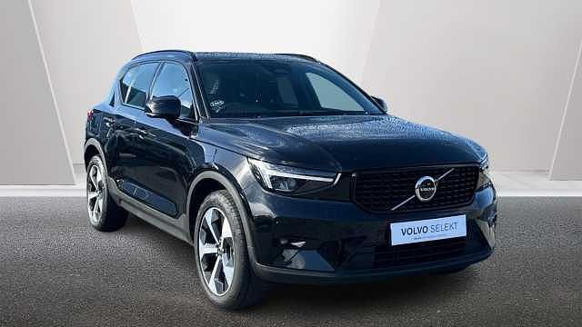 Used Volvo XC40 Plus 194 HP (142 kW) 2025 SUV