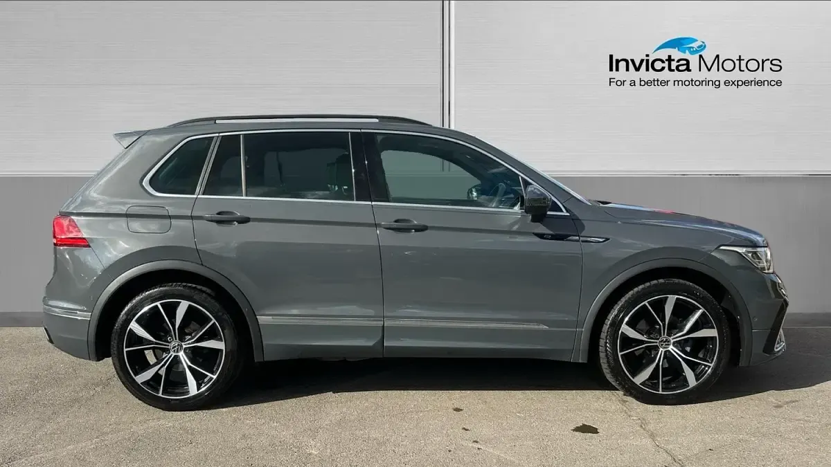 Used VW Tiguan R-line 150 HP (110 kW) 2022 Grey SUV