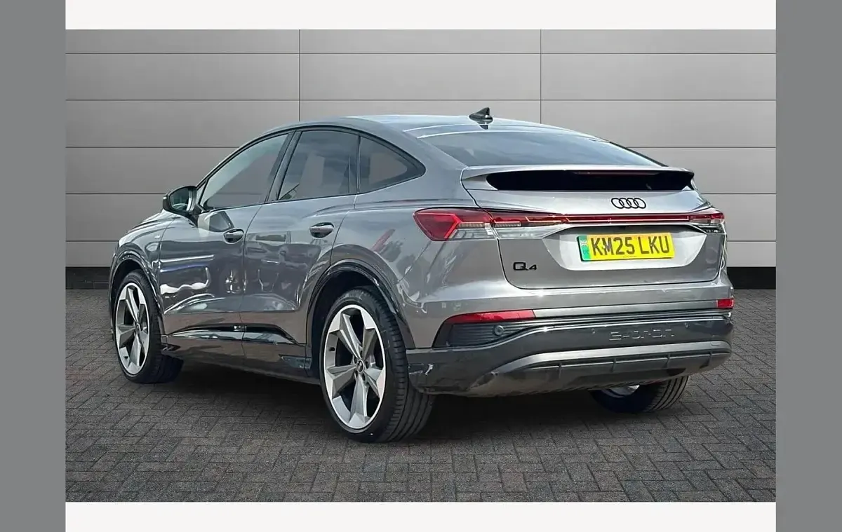Used Audi Q4 e-tron Black Edition 210 kW (286 HP) 2025 Grey SUV