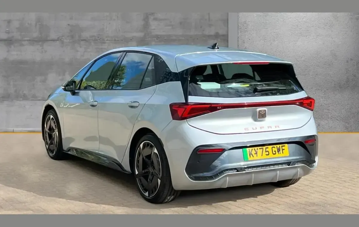 Used Cupra Born e-Boost 169 kW (231 HP) 2025 Silver Hatchback