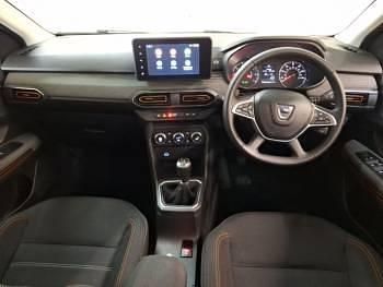 Używany Dacia Sandero Prestige 91 KM (66 kW) 2022 Szary Hatchback