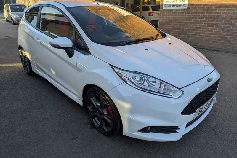 White Used 2017 Ford Fiesta ST Hatchback | £7,995 (Fair price) - Image 1/1