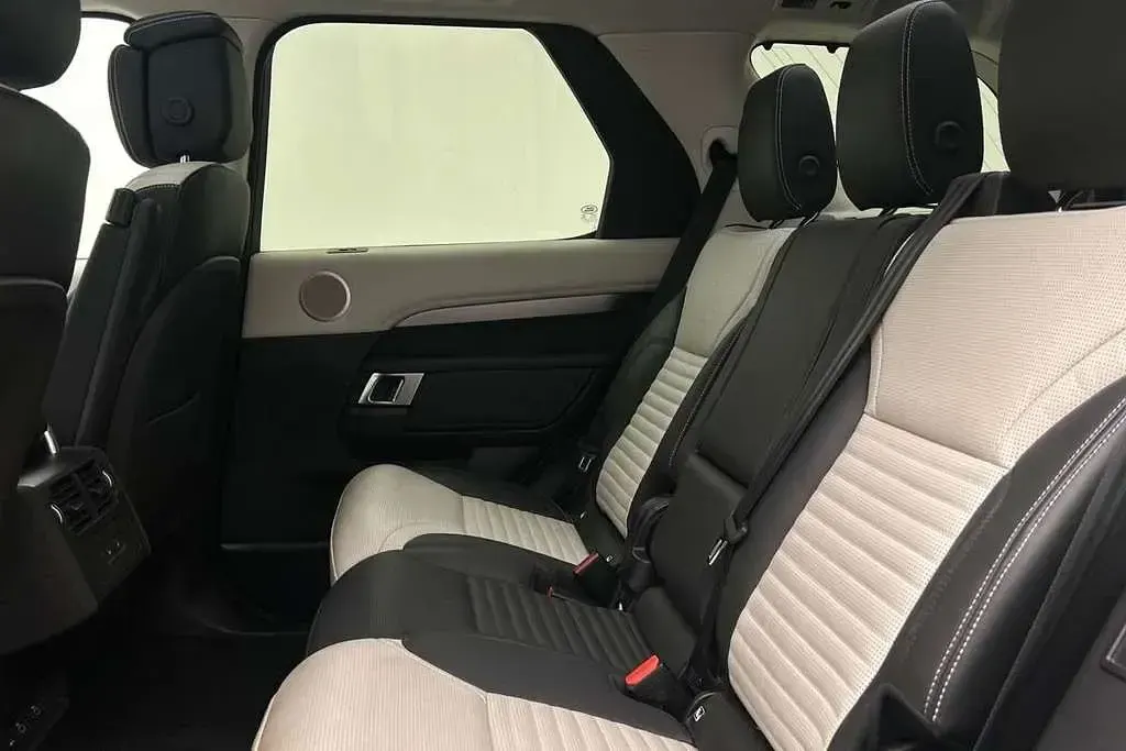 Usado Land Rover Discovery 5 HSE Dynamic 344 CV (253 kW) 2024 Other SUV