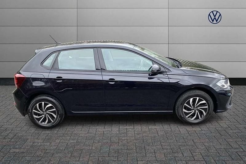 Used VW Polo Life 80 HP (58 kW) 2023 Black Hatchback
