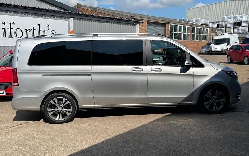 Begagnad Mercedes V250 190 HK (139 kW) 2015 Minibuss