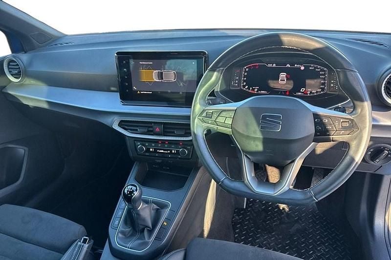 Used Seat Ibiza XCELLENCE Lux 95 HP (69 kW) 2022 Blue Hatchback