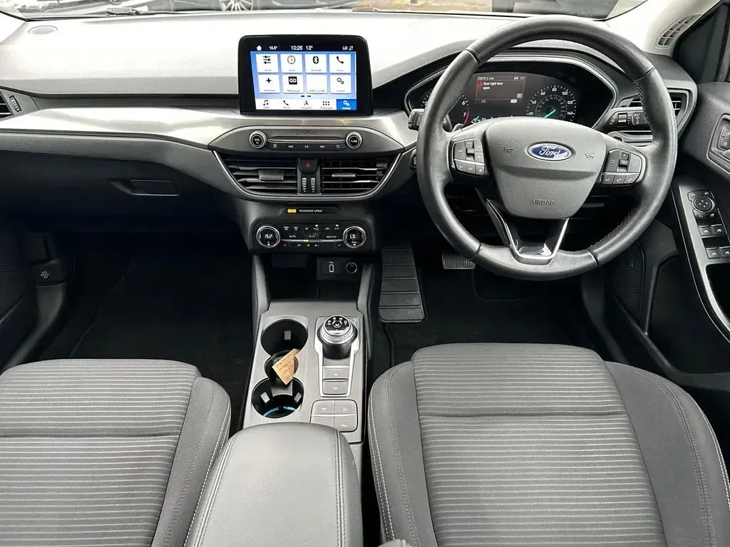 Used Ford Focus Titanium 125 HP (91 kW) 2019 Silver Estate