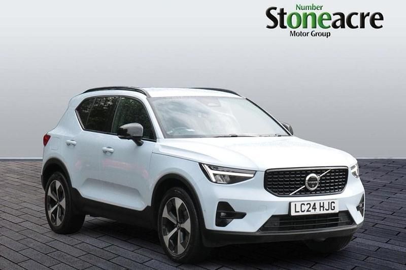 Used 2024 Volvo XC40 Plus SUV | £27,997 (Good price) - Image 1/1