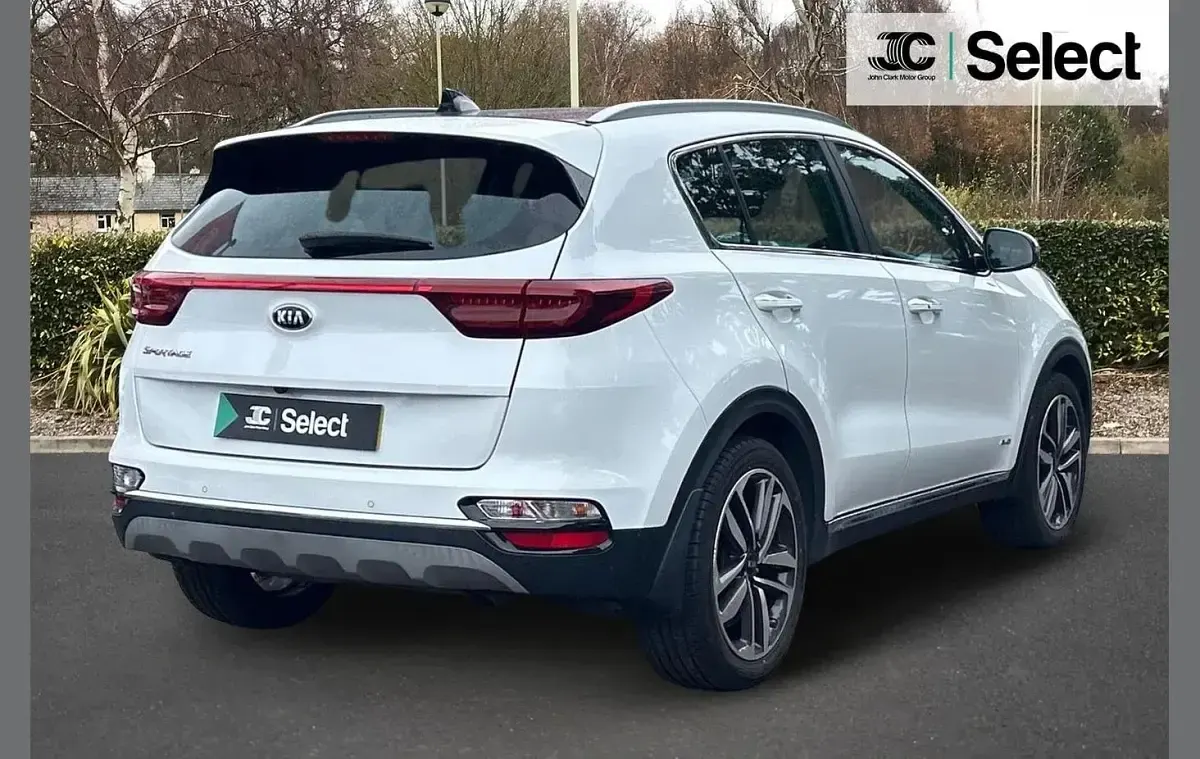 Used Kia Sportage 174 HP (127 kW) 2019 White SUV