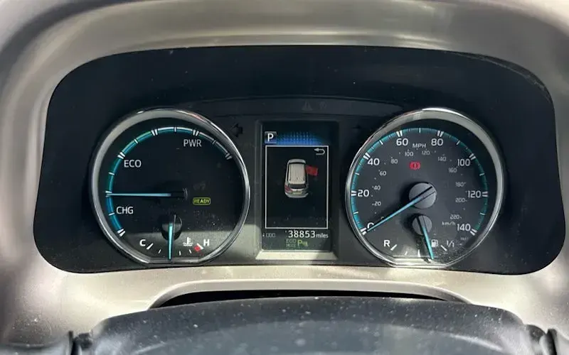 Used Toyota RAV4 Hybrid 197 HP (144 kW) 2017 Grey SUV