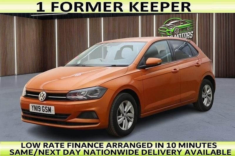 Used VW Polo SE 80 HP (58 kW) 2019 Orange Hatchback