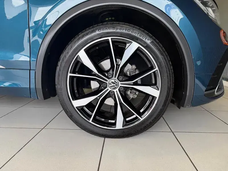 Used VW Tiguan R-line 150 HP (110 kW) 2023 Blue SUV