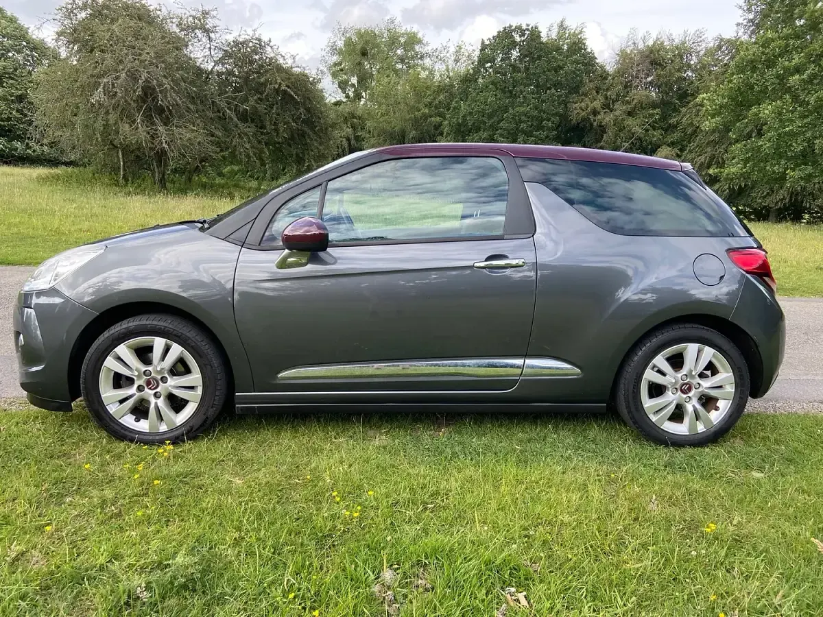 Used Citroën DS3 120 HP (88 kW) 2012 Grey Hatchback