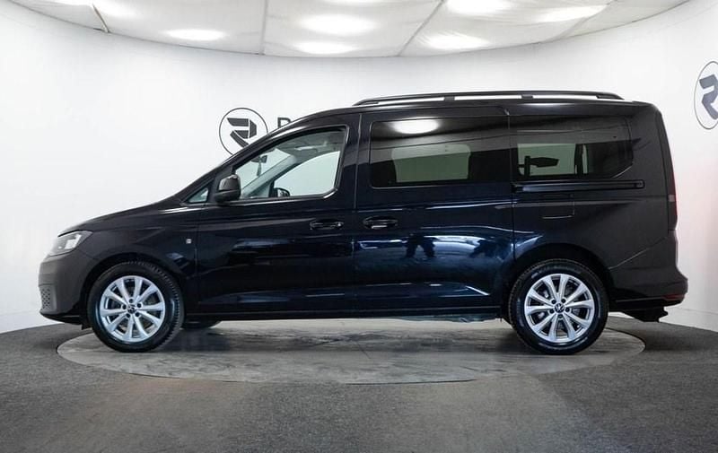 Used VW Caddy Maxi S 122 HP (89 kW) 2022 Black MPV