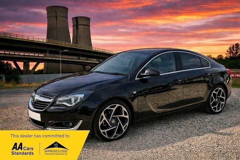 Used Vauxhall Insignia SRi 163 HP (119 kW) 2014 Black Hatchback