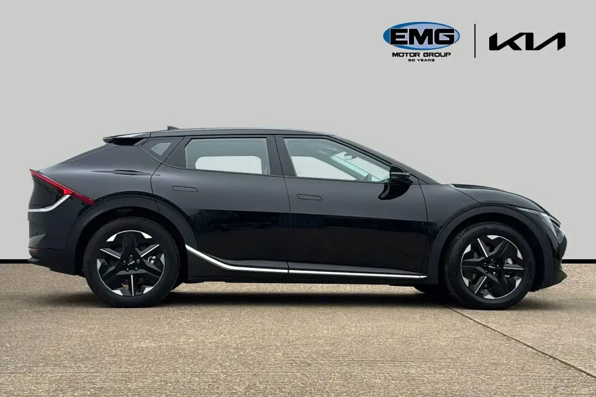 Begagnad Kia EV6 125 kW (170 HK) 2025 Svart SUV