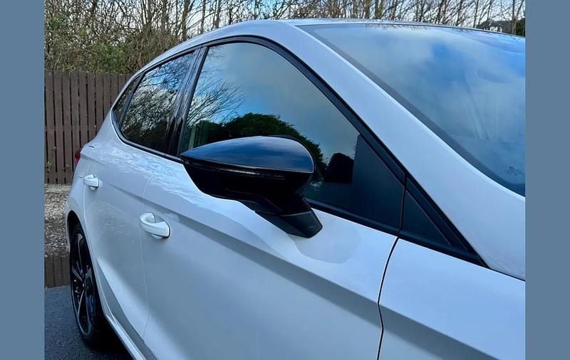 Used Seat Ibiza FR Sport 108 HP (79 kW) 2023 White Hatchback