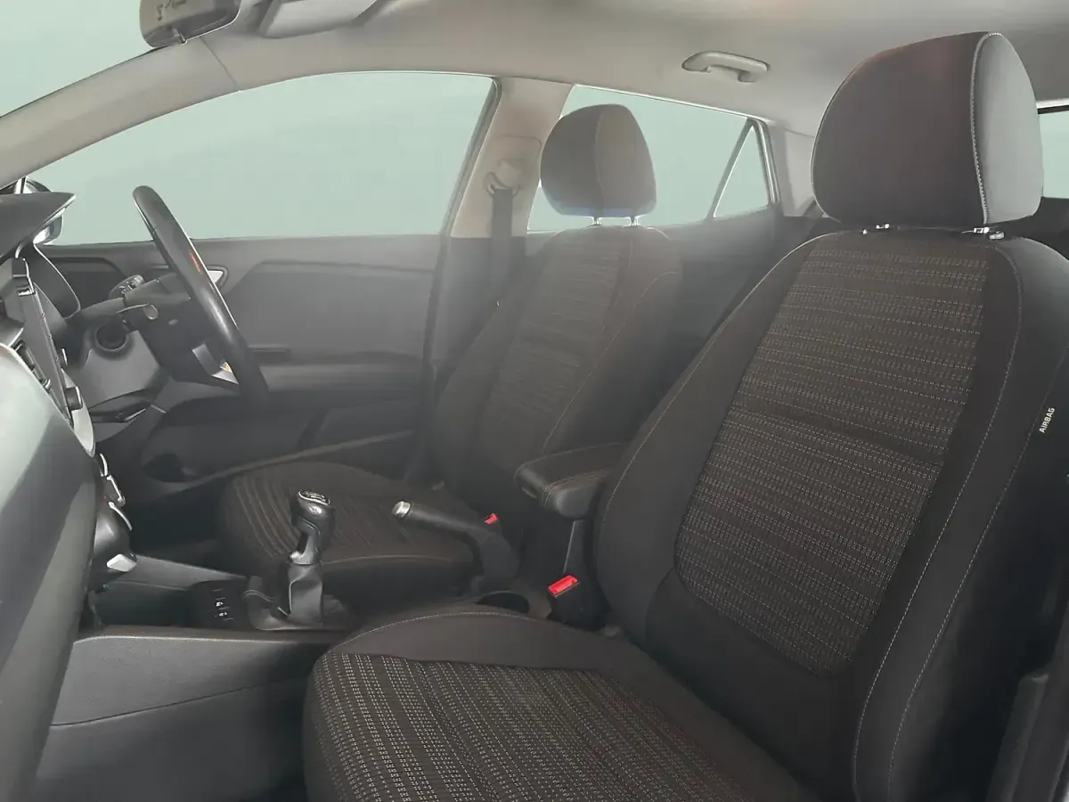 Used Kia Stonic 120 HP (88 kW) 2019 Black SUV