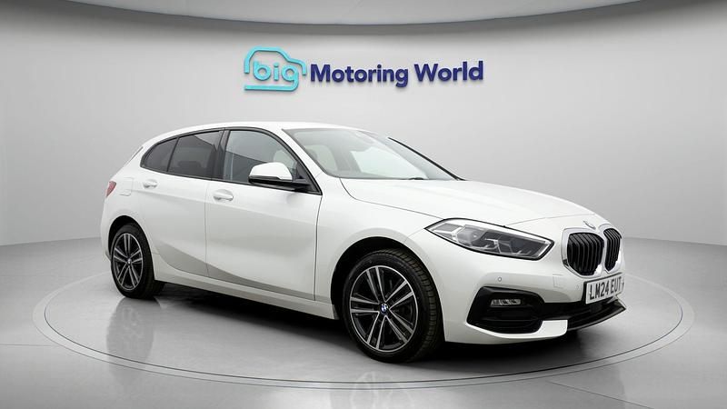 White Used 2024 BMW 118 Sport Line Hatchback | £19,100 (Super price) - Image 1/4