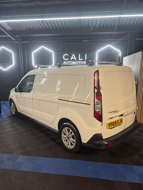 Used Ford Transit Connect Limited 120 HP (88 kW) 2019 White MPV