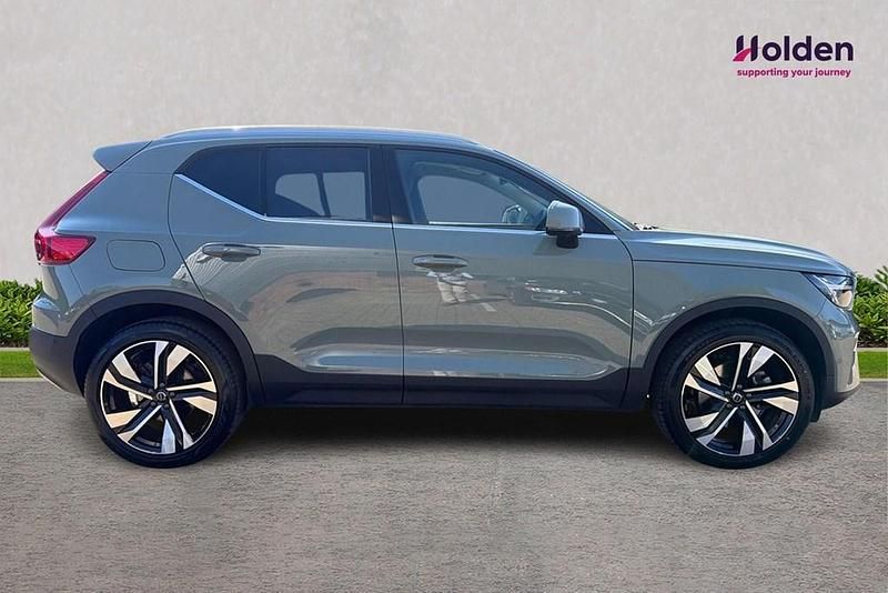 Used Volvo XC40 Ultra 161 HP (118 kW) 2025 Green SUV