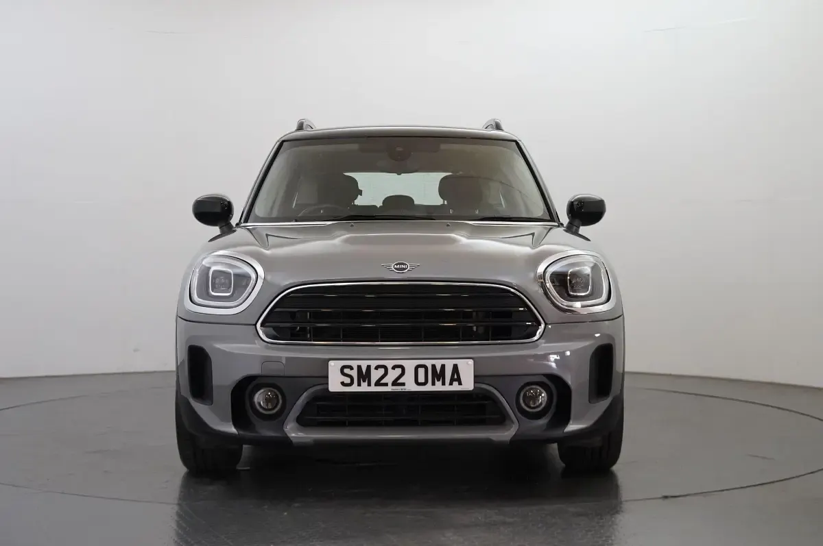 Używany Mini Cooper Countryman Classic 134 KM (98 kW) 2022 Szary SUV
