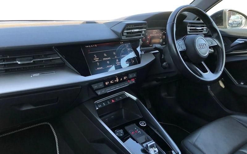 Usado Audi A3 Sport 150 HP (110 kW) 2021 Preto Sedan