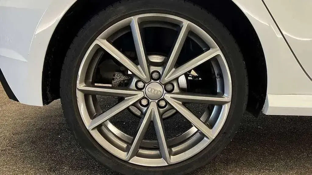 Used Audi A1 Black Edition 123 HP (90 kW) 2018 White Hatchback