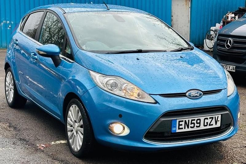 Used Ford Fiesta Titanium 118 HP (86 kW) 2010