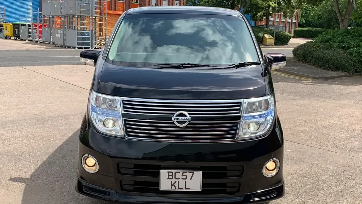 Used Nissan Elgrand 2008 Black MPV