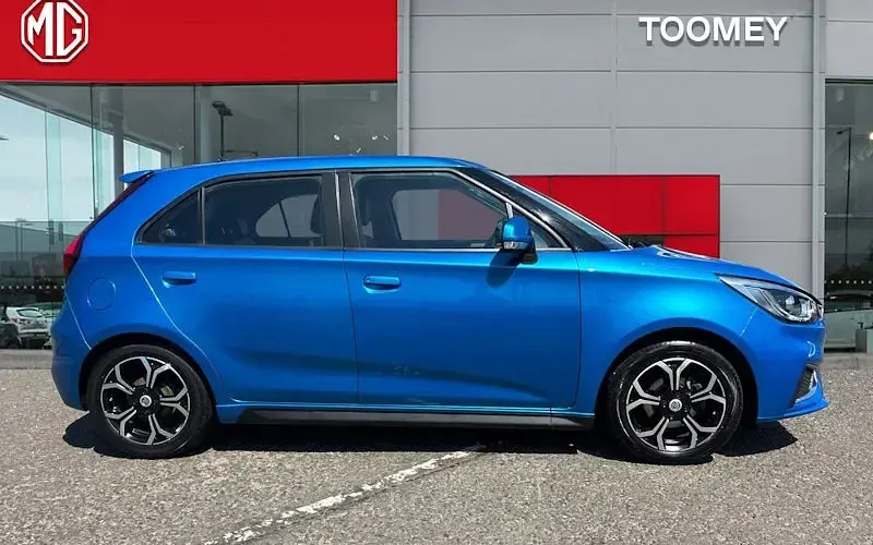 Used MG MG3 Exclusive 106 HP (77 kW) 2024 Blue Hatchback