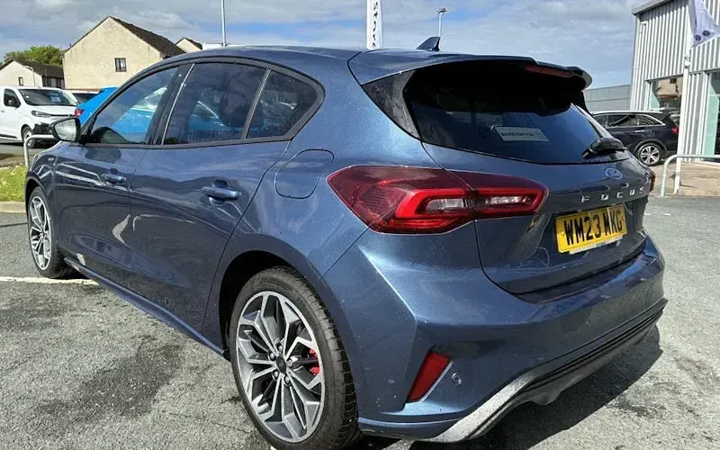 Second-hand Ford Focus ST-Line X 155 CP (114 kW) 2024 Hatchback