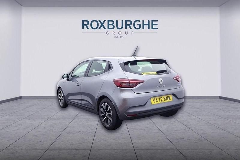 Used Renault Clio V Evolution 145 HP (106 kW) 2023 Grey Hatchback