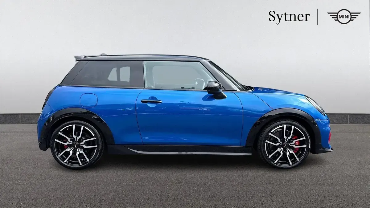 Used Mini John Cooper Works Hatch 228 HP (167 kW) 2025 Blue Hatchback