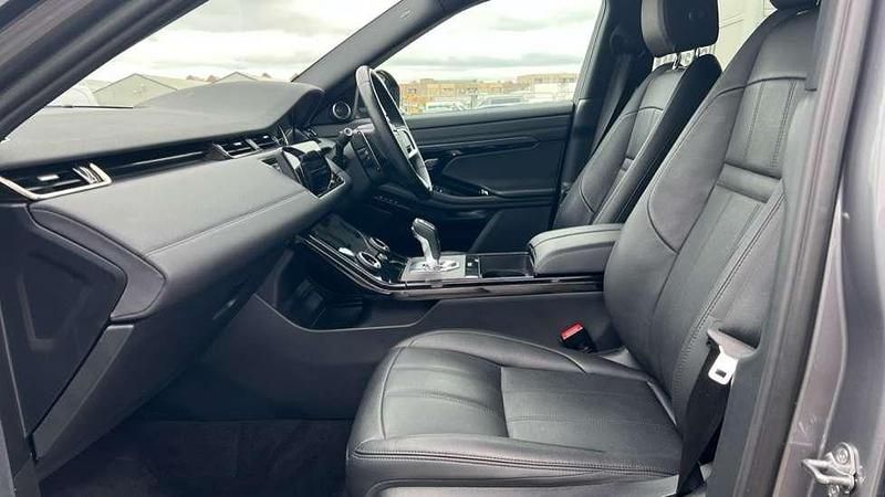 Used Land Rover Range Rover evoque SE Dynamic 204 HP (150 kW) 2022 Eiger grey SUV