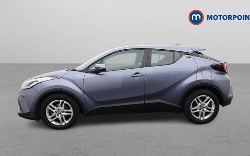 Used Toyota C-HR 122 HP (89 kW) 2023 SUV
