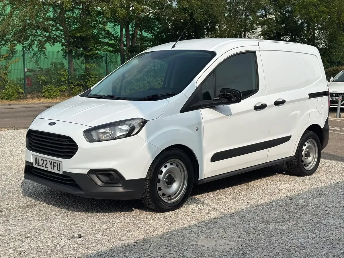 Used Ford Courier S 2022 White MPV