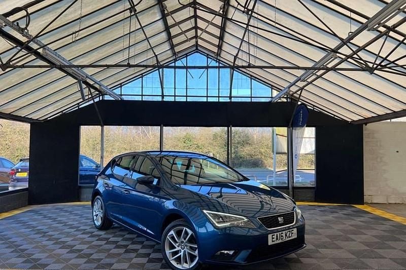 Used Seat Leon SE Dynamic 110 HP (80 kW) 2016 Hatchback