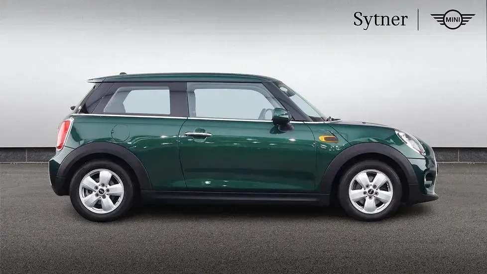 Used Mini ONE Hatch 101 HP (74 kW) 2017 Green Hatchback