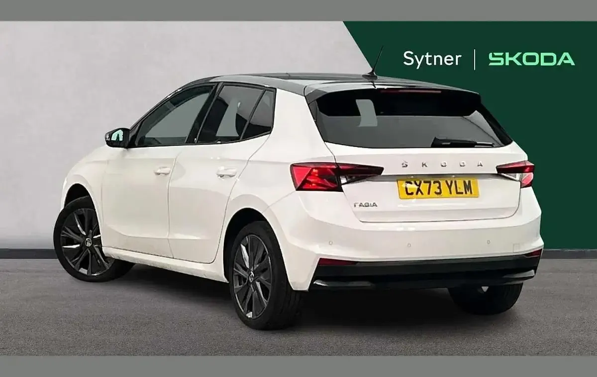 Used Skoda Fabia Colour Edition 108 HP (79 kW) 2023 White Hatchback