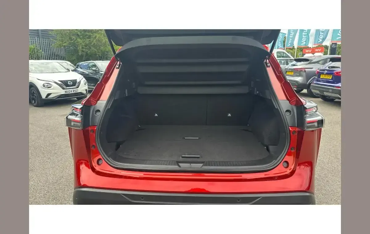 Used Nissan Qashqai N-Connecta 140 HP (102 kW) 2025 Red SUV