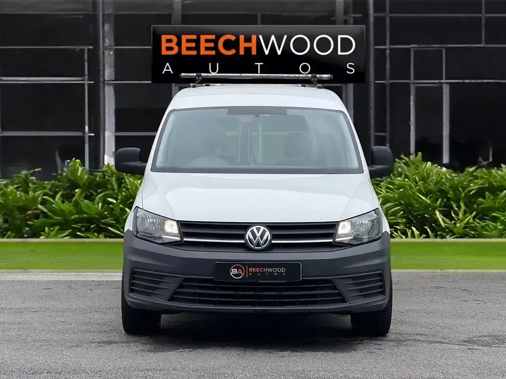 Used VW Caddy Startline 75 HP (55 kW) 2017 White MPV